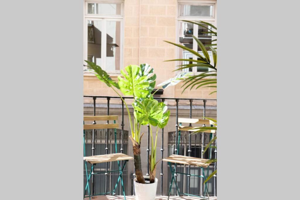 מדריד Luxury Apartment Puerta Del Sol City Center Gran Via With Ac מראה חיצוני תמונה